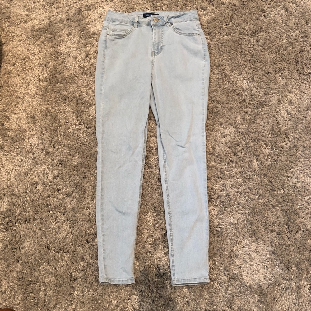 BLUE SPICE LIGHT WASHED JEANS